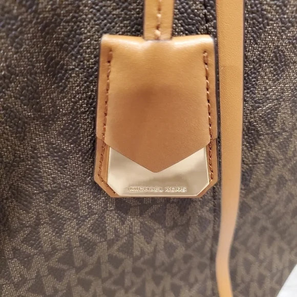 NEW Michael Kors Witney Signature Brown Tote Bag - Picture 3 of 7